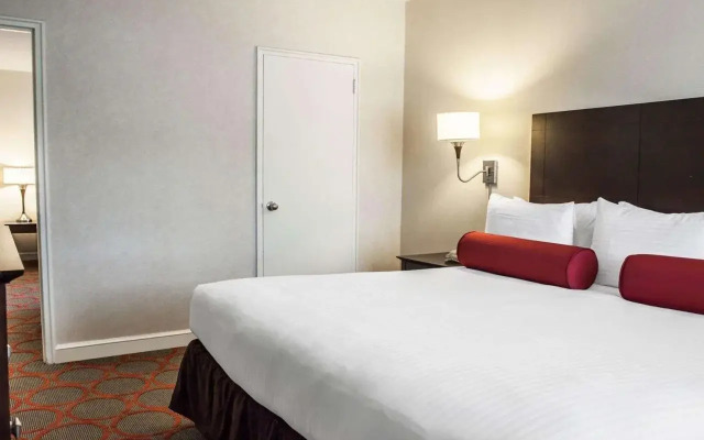 The Virginian Suites, an Ascend Collection hotel