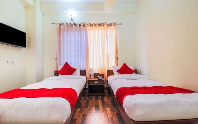 Oyo 382 Hotel Dela Mount