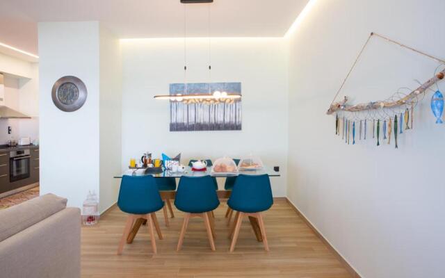 Kyma Seafront Suite by Estia