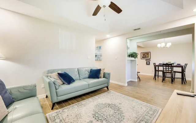 San Juan Home w/ Spacious Backyard Near Border!
