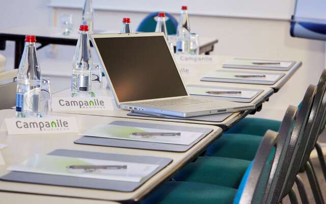 Campanile Versailles - Buc