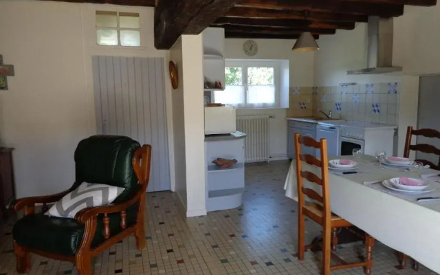 Gîte Jouy-le-Potier, 3 pièces, 4 personnes - FR-1-590-54