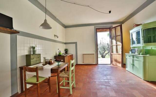 Fattoria Pagnana suites and pool