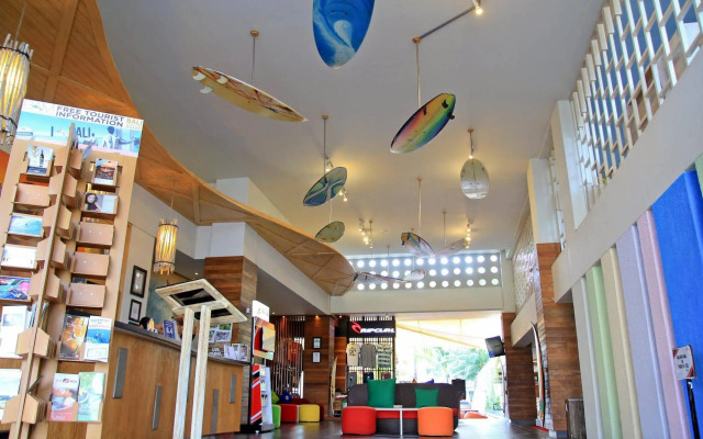 Bliss Surfer Hotel Legian