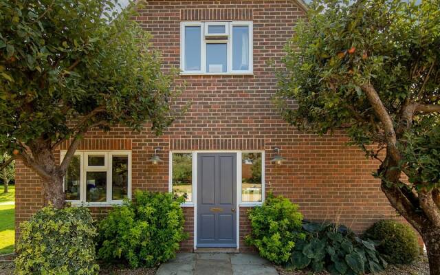 Secluded Rural Retreat Close to Beach - Sleeps 12