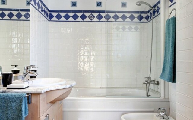 Residencial El Castell Apartment