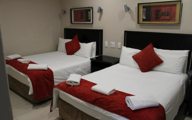Alcazaba Lodges