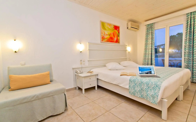 Yiannaki Hotel