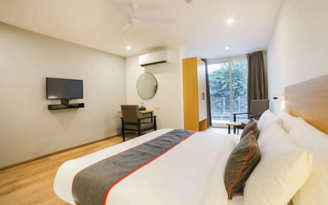 OYO Townhouse 18557 Sector Twenty Seven