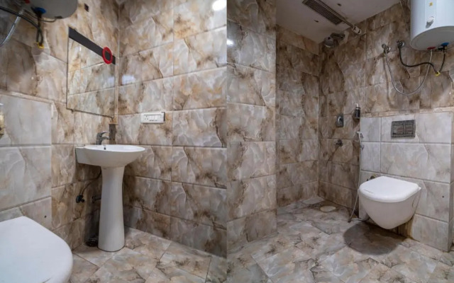 Red Coral Hassanpur by OYO Rooms
