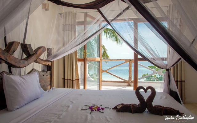 Zanzibar Vera Beach by Moonshine