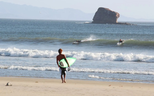 Playa Hermosa Ecolodge