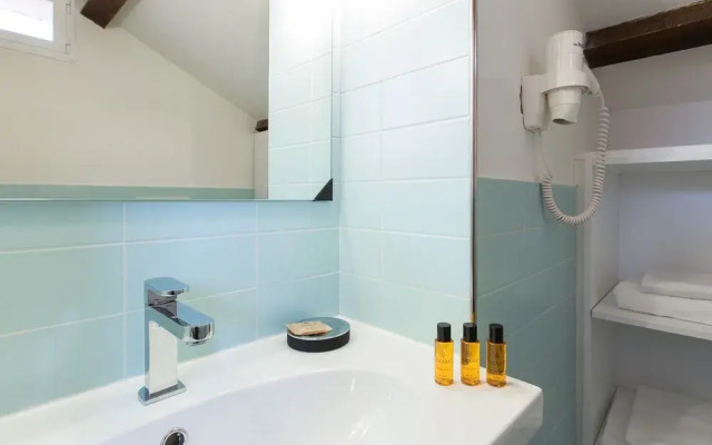 Rome Accommodation - Margana II