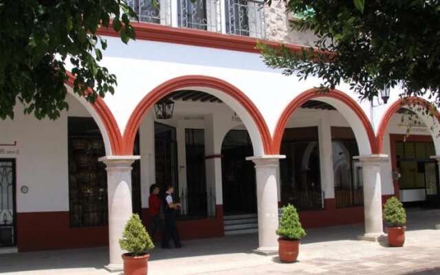 Hotel Plaza Tarasca