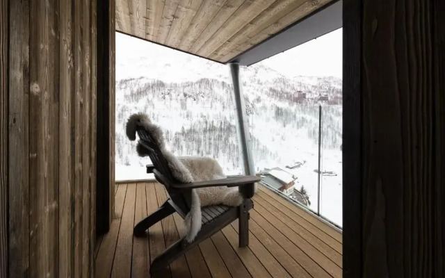 Bergman Mountain Hotel