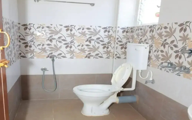 Aryas Residency