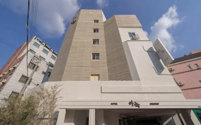 The Rest Aneuk Hotel Cheonan Station