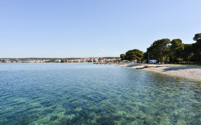 Spacious Chic Residence