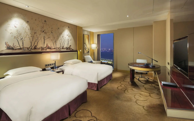 Hilton Wuhan Riverside