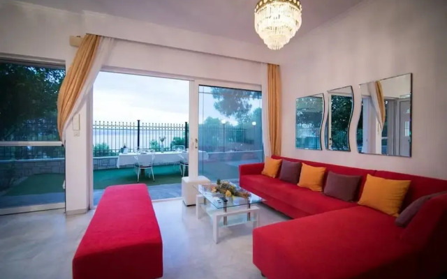 Aias Luxury Flat - Perfect Location