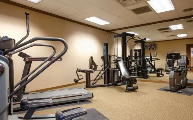 Best Western Dekalb Inn & Suites