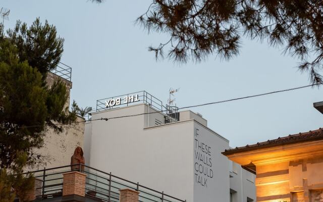 Sixty Hotel