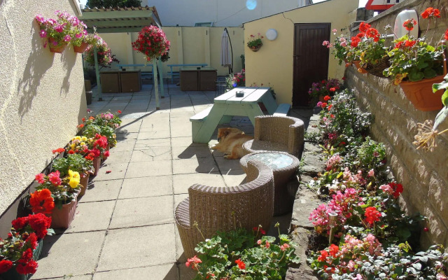 The Pembrey Country Inn