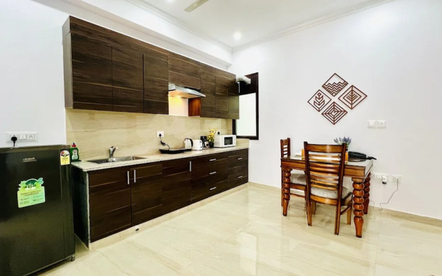Zen Suites - Golf Course Road