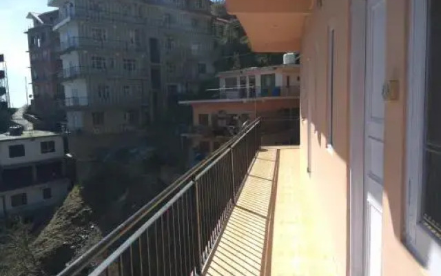 Decent stay near Sanjauli