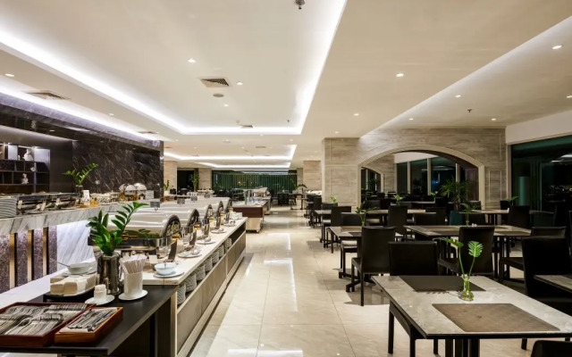 TK Palace Hotel & Convention