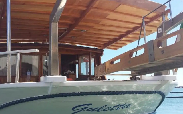 Liveaboard & Diving Safari - Aegadian Islands Tour
