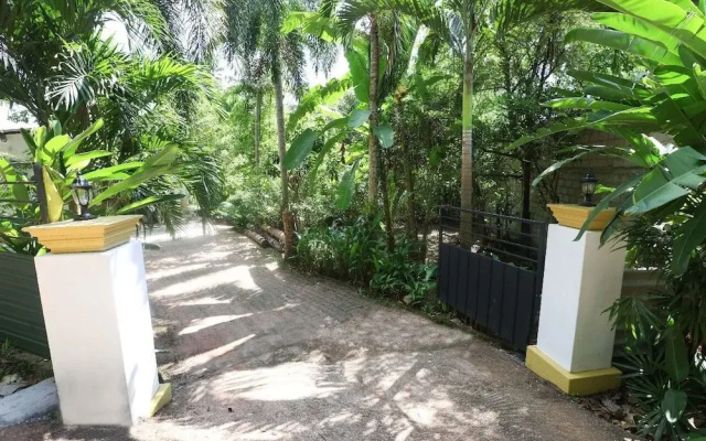 Airport Green Villa