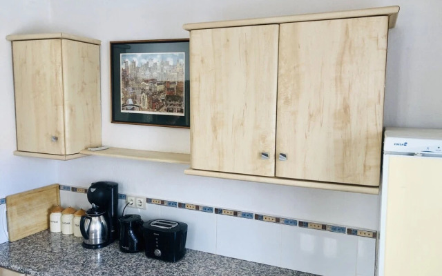 Charming 3-bed House in Guaro, Málaga