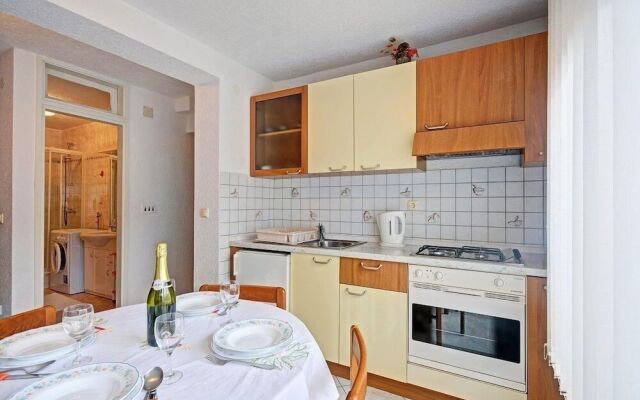 Apartment 43
