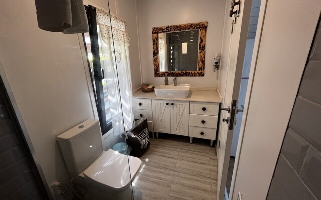 Valentina Tiny House with Sea View