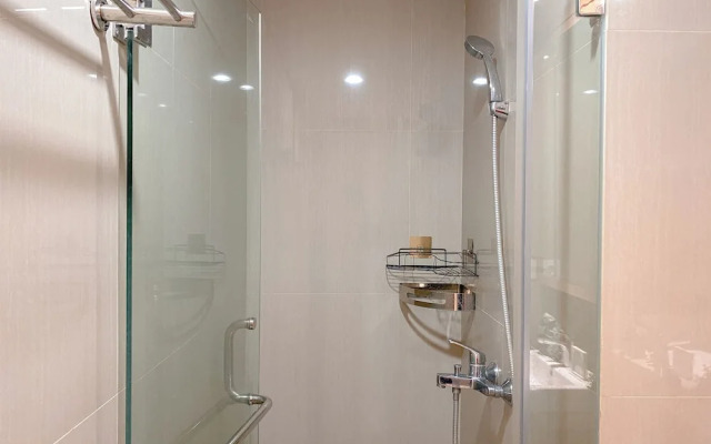 Nice And Elegant Studio At Bintaro Embarcadero Apartment