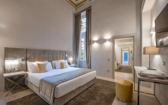 Terrace Pantheon Relais