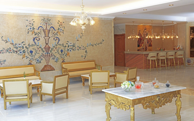 Mythos Palace Resort 