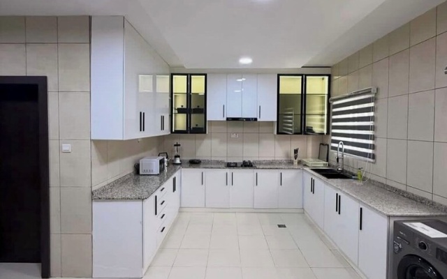 Kells Savannah Apartment