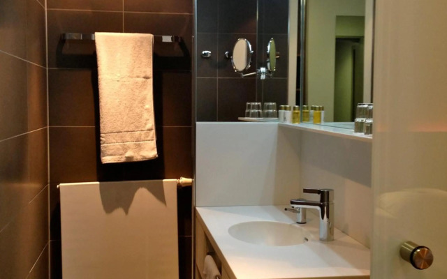 [Bee]Village Messehotel Hannover-Laatzen.