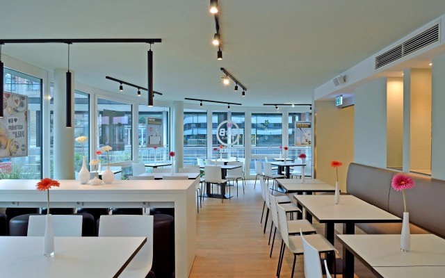 B&B HOTEL Würzburg-City