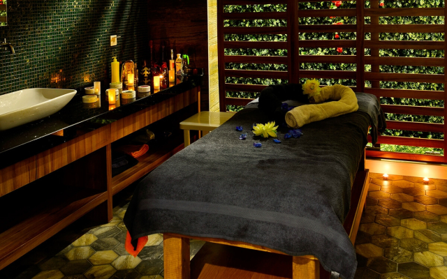 White City Beach - Adults Only