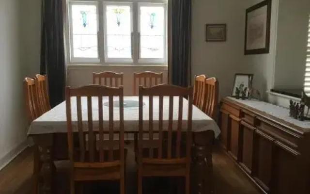 A Homestead on Market