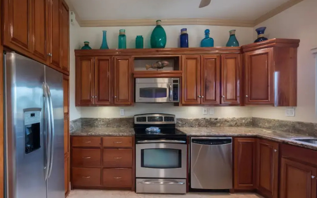 Belizean Cove Estates