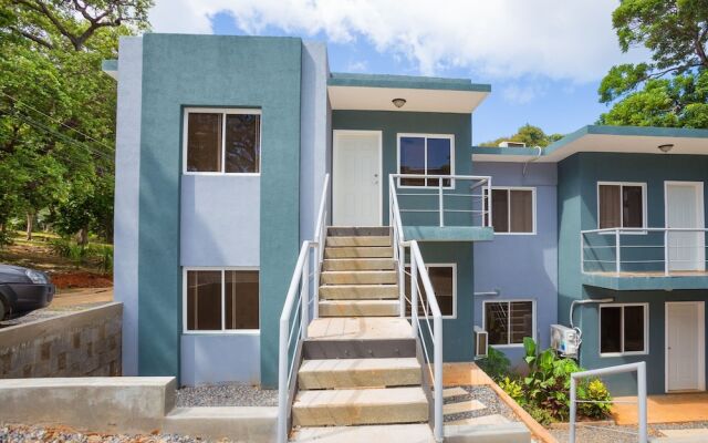 Bella Caribbean 2 Bedroom Condo by Redawning