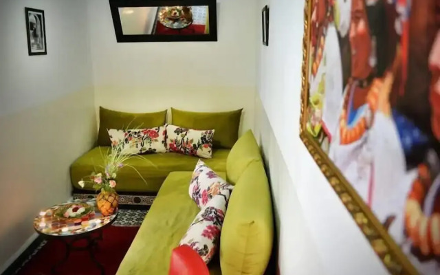 Riad Sardinas & Chili