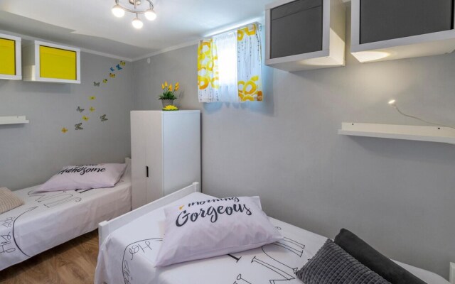 Nice Home in Sisan With Wifi and 2 Bedrooms