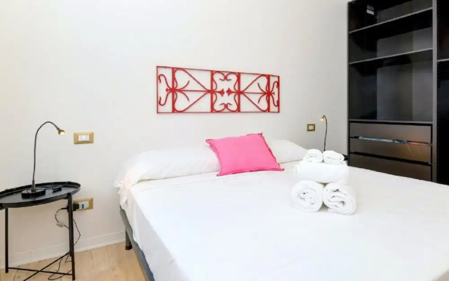 Immaculate 2-bed Apartment in Desenzano del Garda