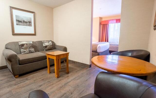 Canmore Inn & Suites