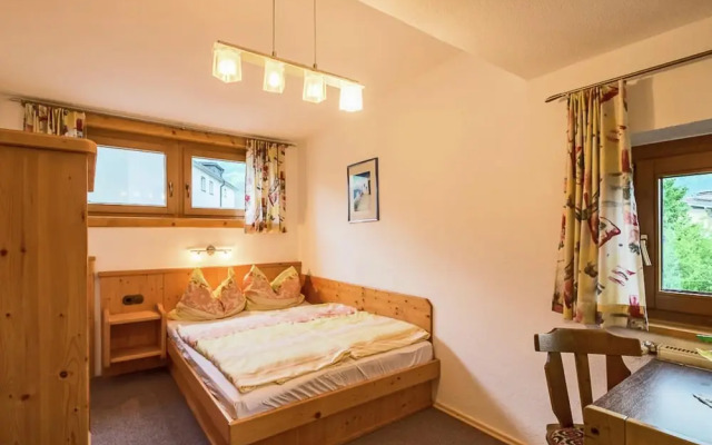 Apartment in Fugen Near the ski Area